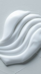 So creamy, so gentle, yet doubtlessly effective. 🤍 A mild, hydrating cleanser is essential for maintaining a healthy skin barrier, and the LA’DERM Oxygen Cleansing Milk certainly delivers in this regard. 🥛 Ideal for all skin types, including dry and sensitive skin. #LADERM @ladermofficial #skincare #cleanser #cleansing #facewash #gentle #cleanse #hydrating #sensitiveskin #exfoliate #acne #daily #facial #pollution #makeup #makeupremover | Laderm