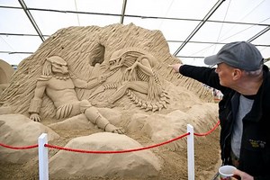 ‘Predator Badlands’ Connection to ‘Alien’ Explained by the Director