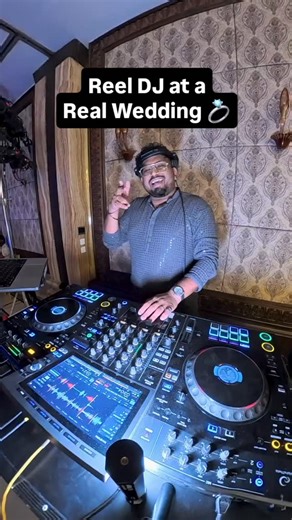 Eric Xavier | DJ Xirex on Instagram: "Crazy In Love x Bebot at a wedding gig Watch more here: #MashupsXirexMightPlayAtYourWedding"