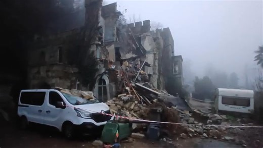 A listed building in Ventnor has partially collapsed. Full story, here - https://trib.al/I7wLdRf | Isle of Wight County Press