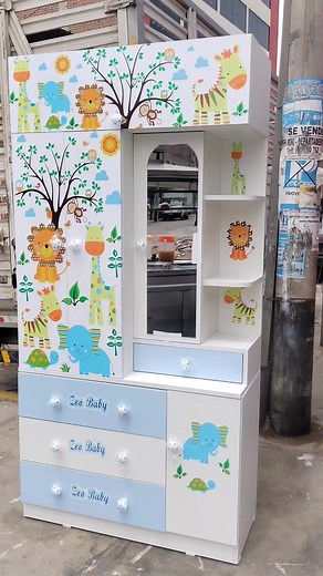 Ropero para niños en Lima, Perú