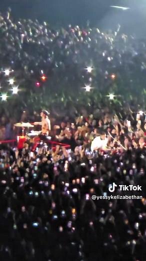 @twenty one pilots #México #twentyonepilotsmexico #Theclancyworldtour #Tress