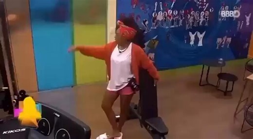 "dê obrigada pro png da carla diaz pra endar o juliano floss"