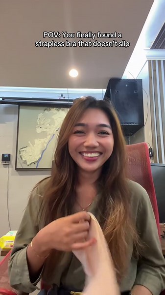 Stay Confident with a Seamless Strapless Bra