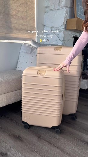 Detailed Packing Video for Vacation | Pack with Me for a Week