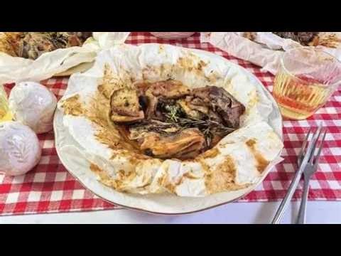 Η Αργυρώ Μπαρμπαρίγου μας ετοιμάζει Αρνί στη λαδόκολλα!