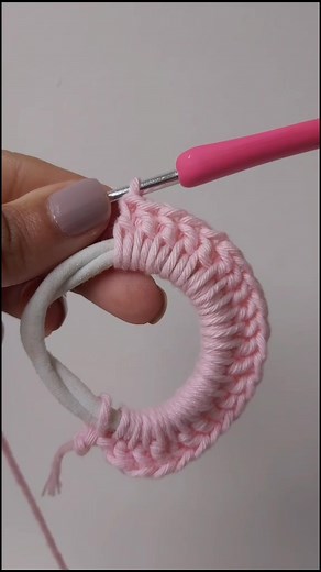 Cómo hacer colitas de cabello a crochet paso a paso