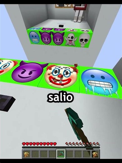 COMPLETE the EMOJI in MINECRAFT ⚠️💀☠️ #spain #minecraft #spanish