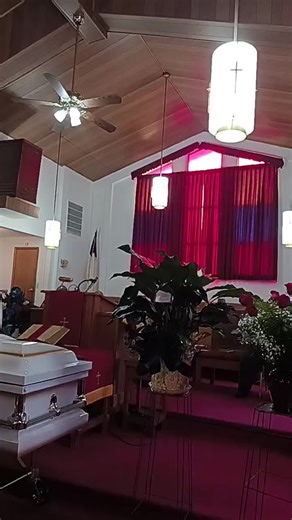 Funeral Service for Fred S. Ervin. Phillip's Chapel COGIC Hubbard, Ohio. We do not own the rights to the music. Wellington Funeral Service, Akron, Ohio | Pastor Rocco V. Wellington