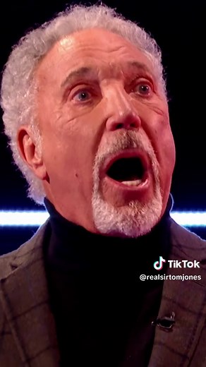 Tom Jones - Goodness Gracious Great Balls Of Fire Performance