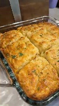Cheddar Bay Copycat Biscuits at Home?!? You don’t need to twist my arm!