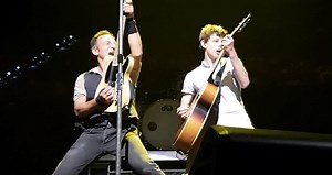 Watch Brisbane Teen Show Bruce Springsteen Who's Boss With Epic Live Jam On 'Growin' Up'