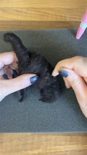 18K views · 563 reactions | You’re all loving my miniature felted doggies so here’s another, a labradoodle! 殺殺殺 I sell needle felting supplies here in the UK at www.simplyfelting.co.uk | Simply Felting | Facebook