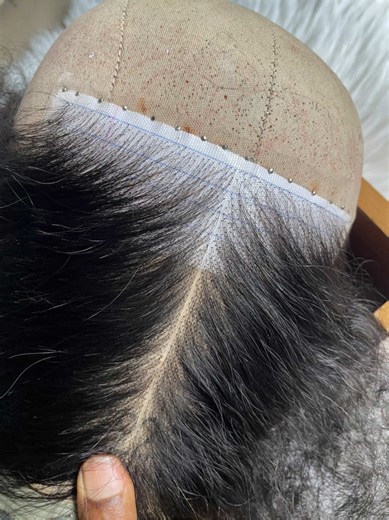 This is what a properly ventilated closure should look like - clean, natural, and flawless ✨ No harsh lines, no bulky hairline... just pure scalp vibes!!👏 For inquiries about our services- send us a WhatsApp message 09122012557
