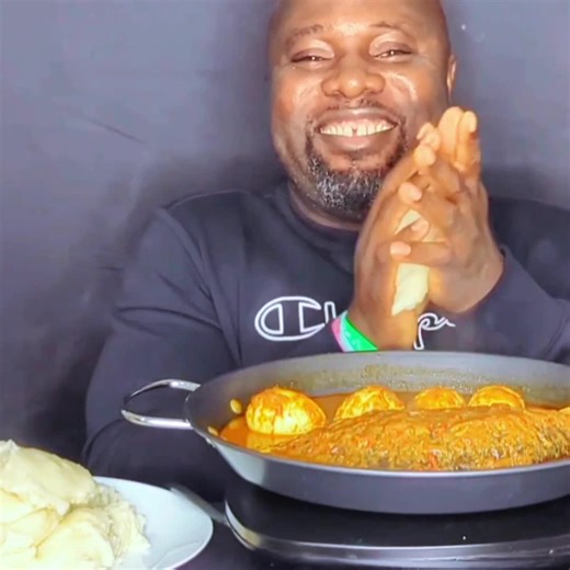 Delicious ASMR Fish Pepper Soup and Fufu Mukbang