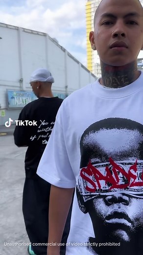 SPADES Clothing: Streetwear Style Showcase
