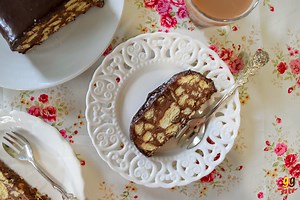 CYPRUS DOUKISSA WITH CONDENSED MILK GANACHE | ggmix