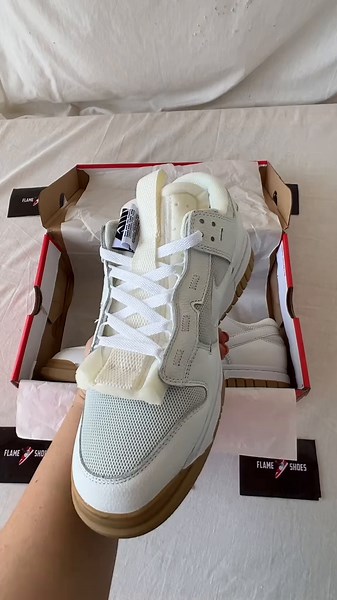 The details😮‍💨 #nikeairdunk #airdunkjumbo #whitegum #remastered ——————————— #shoes #sneakers #jordan #nike #adidas #gucci #balenciaga #yeezy #slippers #dunk #sandals #boots #shoe #airjordan #airmax #boost #dior #fyp #foryou #foryoupage #xyzbca #viral #sneakerhead