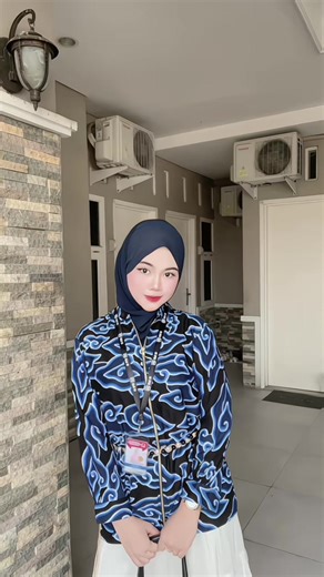 what i wore to work today 💙 - batik mega mendung @Benang Raja Semarang - pashmina ceruty babydoll eliza series @Rayascarves Indonesia - daily bag @Merche.id - heels @ZARA - laptop bag @Shifra Id #workfit #batikmegamendung