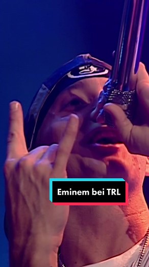 #Eminem hat damals bei #TRL seine #deutschkentnisse unter Beweis gestellt 😂 #lol