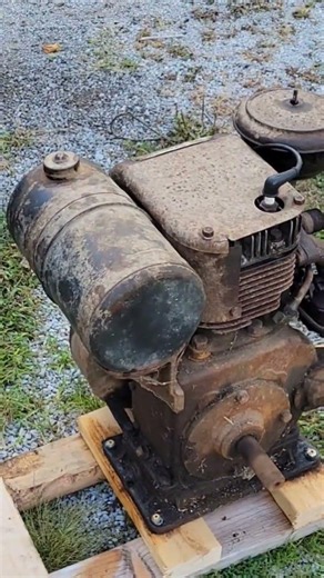 Wisconsin Air-cooled Engine Model AEH #vintage #engine