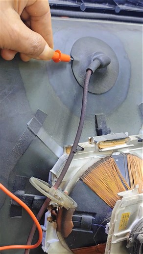 How to remove a flyback transformer cap, a method known since the 18th century #removing #fbt #cap