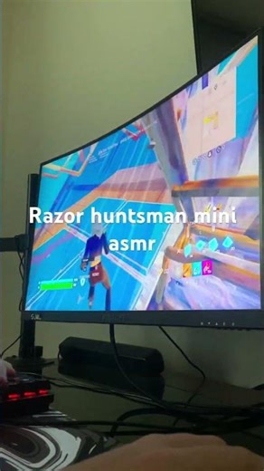Razor huntsman mini freebuild on ps4 best asmr ever in the Fortnite community
