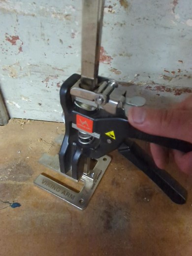 Effortless Heavy Lifting with Viking Arm Lift Tool - Total Tools Australia