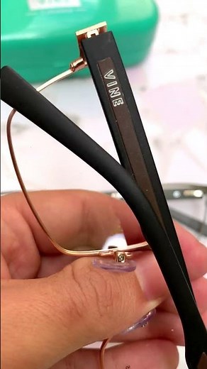 Resistente e moderna Armação de Óculos em Metal Masculina - Óculos Vine