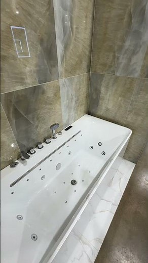 Transform Your Bath into a Spa! | 67" Whirlpool Jetted Tub