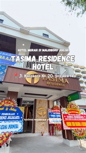 Nginep cuma selangkah dari pusat kota Jogja? Bisa banget. Tasima Residence Yogyakarta baru aja Grand Opening dan lokasinya persis di Jl. Malioboro No.20 (samping Ria Busana). Harga mulai 350rb-an, fasilitas lengkap, interior local autentik dengan sentuhan modern minimalis, dan bisa late check out sampai jam 1 siang. Mau liburan, staycation, honeymoon, atau business trip — semuanya cocok. Booking sebelum kehabisan. Bisa lewat traveloka, agoda dan tiket.com ya guys! Follow @tasimaresidence.officia
