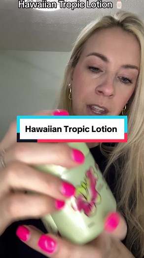 This is the perfect after-suntan lotion. Grab yours today from the Tiktok shop link! @Unineed US #hawaiiantropic #suntanlotion #aftersuntanlotion #lotion #summertimelotion #springbeauty #tiktokshopmothersday