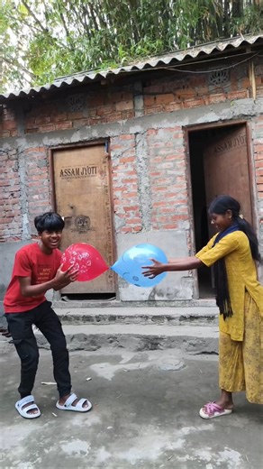 Daddy Solve Balloon Sibling Problem 🎈🤣 #funny #shortvideo #youtubeshorts