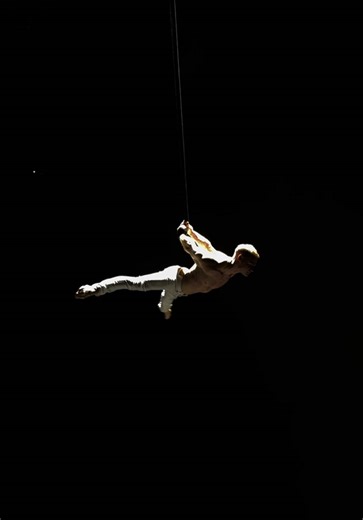 #aerialstraps #acrobat #aerialist #circus