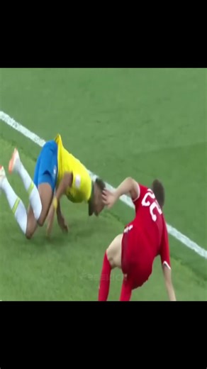 Neymar shows off with his Diving Skills