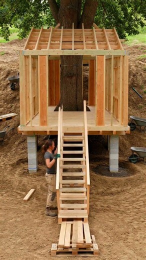 luxury treehouse with pool 🌳🏠 dream backyard build #shorts #timelapse