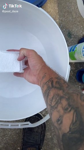 #pool #poolcleaning #fyp #shock