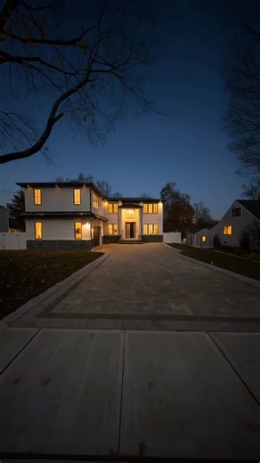 The Tony Nabhan Collective on Instagram: "Step inside 375 Burnet Pl — Paramus’ newest modern showpiece, crafted with bold architecture, dramatic scale, and luxury details at every turn. From the 20-ft foyer to the couture primary wing and resort-inspired lower level, this home raises the bar for new construction. 🔥✨ •Striking volume + custom finishes throughout ✔️ •Sub-Zero/Wolf chef’s kitchen with statement hood ✔️ •Vaulted primary suite with fireplace + private library ✔️ •Couture dressing ro