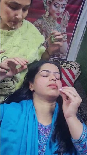 left eyebrow thread tutorial‪@NISHA_LAMBHA‬‪@MakeupbyParulGarg‬#trending#short