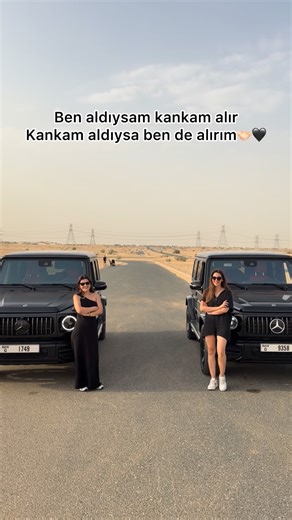 Gamze Kahraman on Instagram: "Manifestlediğin arkadaşına gönder🖤 Araçlarımızı @vipdubaitravel ‘dan kiraladık🫱🏻‍🫲🏼 #reklam"