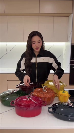 Nhuộm màu cho căn bếp thêm xinh 😘 #kyduyen | Kitchen Cabinet Color Ideas