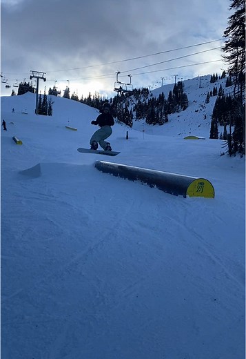 Swack- Regs #fyp #foryoupage #fy #snowboarding