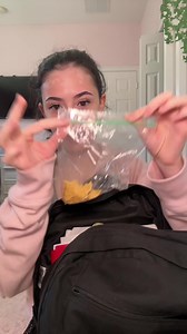 Tengo Que internet con la tarea || #whatsinmybag #grwm #humor #mochila #vlog