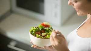 Eat These 5 Foods Daily To Manage PCOS Symptoms