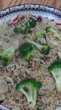 Why Does Broccoli Mushroom Fried Rice Taste So Good? #food