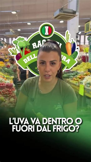 👉🏻 E voi l’uva come la conservate? Dentro o fuori dal frigo? #uva #frutta #fruttafresca #aziendaagricola #roma