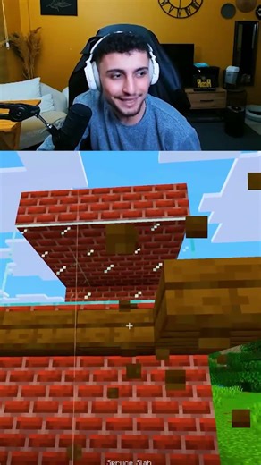 Tyris 1 Dakikalık Ev Videosu İzliyor