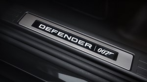 New Land Rover Defender V8 Bond Edition unveiled