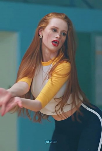 JUSTIN | RIVERDALE on Instagram: "This scene changed lives🙂‍↕️ #riverdale #cherylblossom #veronicalodge #dance #riverdalescenes #justinaftereffects #cheerleading"