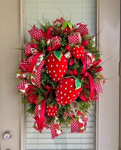 Strawberry Wreath, Spring Strawberry Wreath, Spring Wreath, Strawberry Wreaths, Summer Wreaths - Etsy